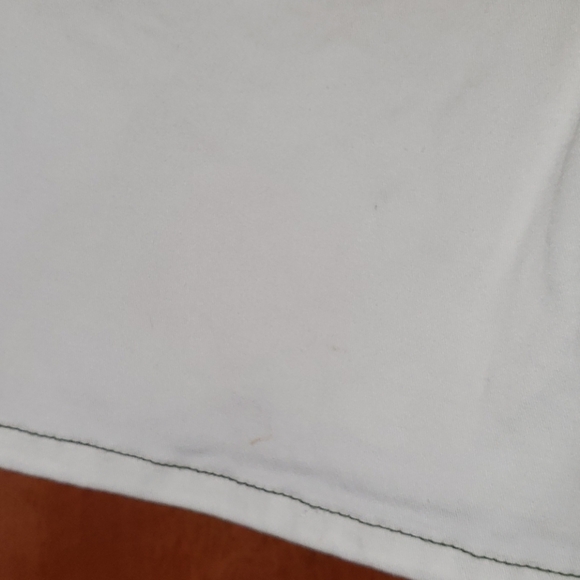 Super Cute & Unique White Shorts - Picture 6 of 7